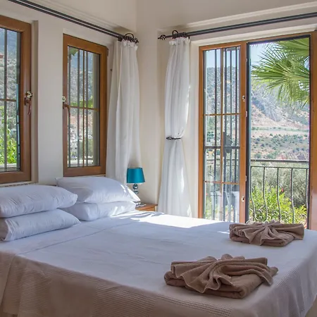 Yakamoz Kalkan